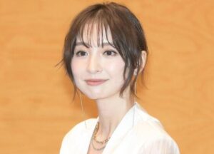 篠田麻里子の画像